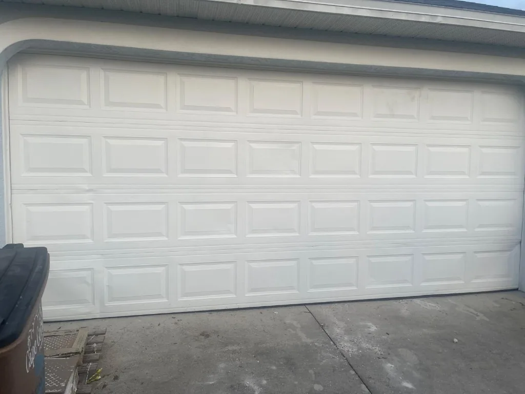 D & B Garage Doors service van Palm Beach County